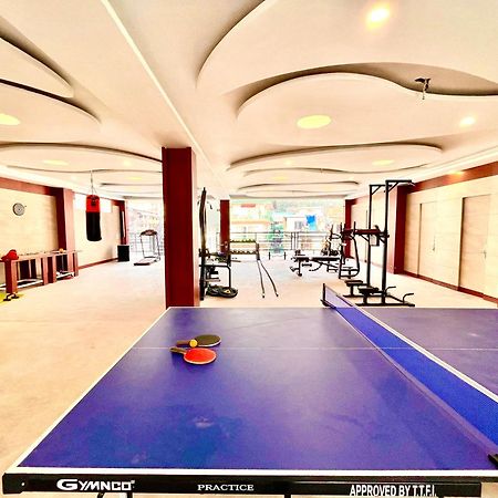 Vista Resort, Manali - ! Near Mall Road !! Hot & Cold Ac Rooms !! Best Selling !! Big Parking !! Luxury Collection !! Open Terrace !! Lift !! Playing Zone !! Property Of The Year ! Kültér fotó
