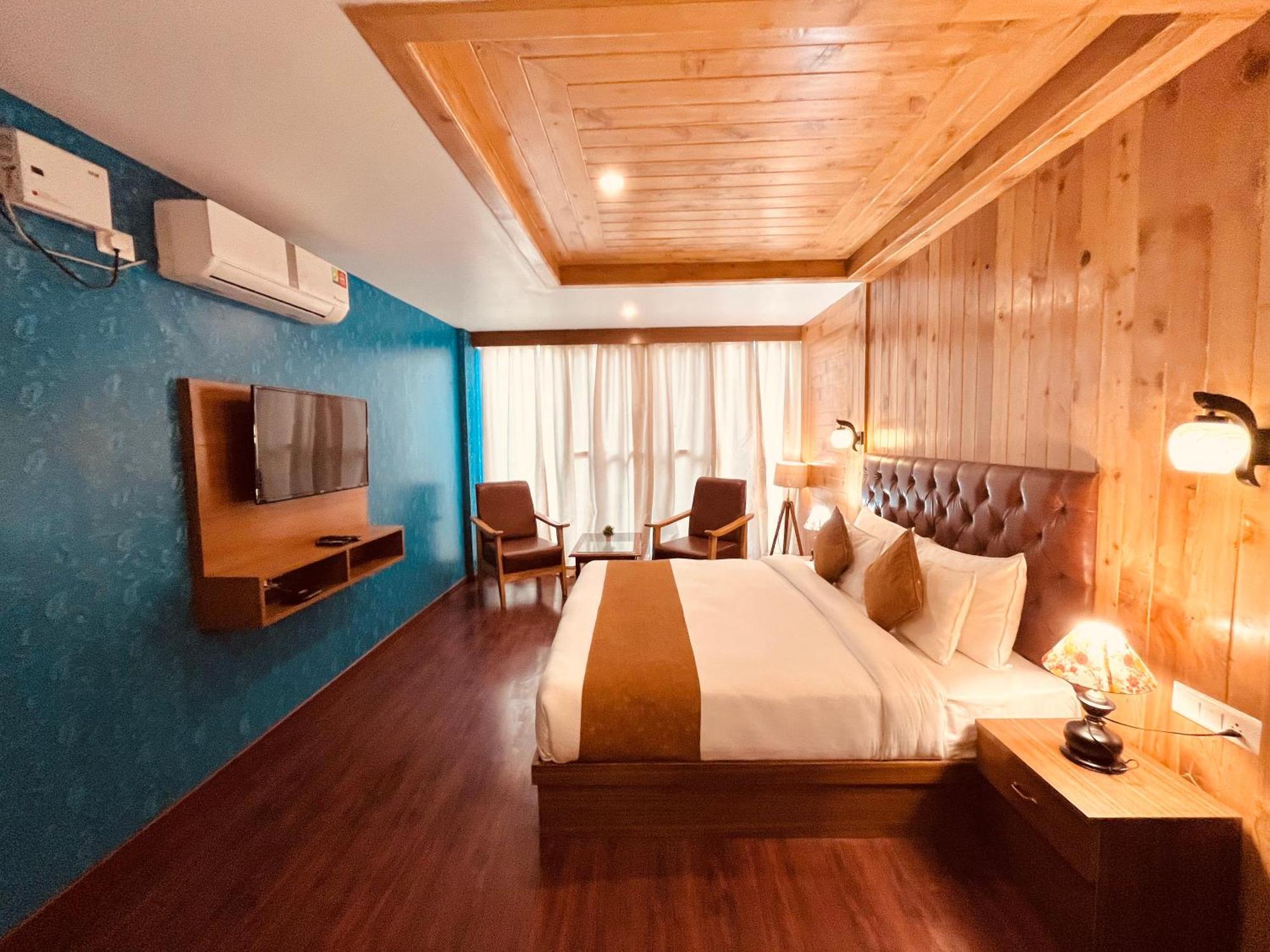 Vista Resort, Manali - ! Near Mall Road !! Hot & Cold Ac Rooms !! Best Selling !! Big Parking !! Luxury Collection !! Open Terrace !! Lift !! Playing Zone !! Property Of The Year ! Kültér fotó