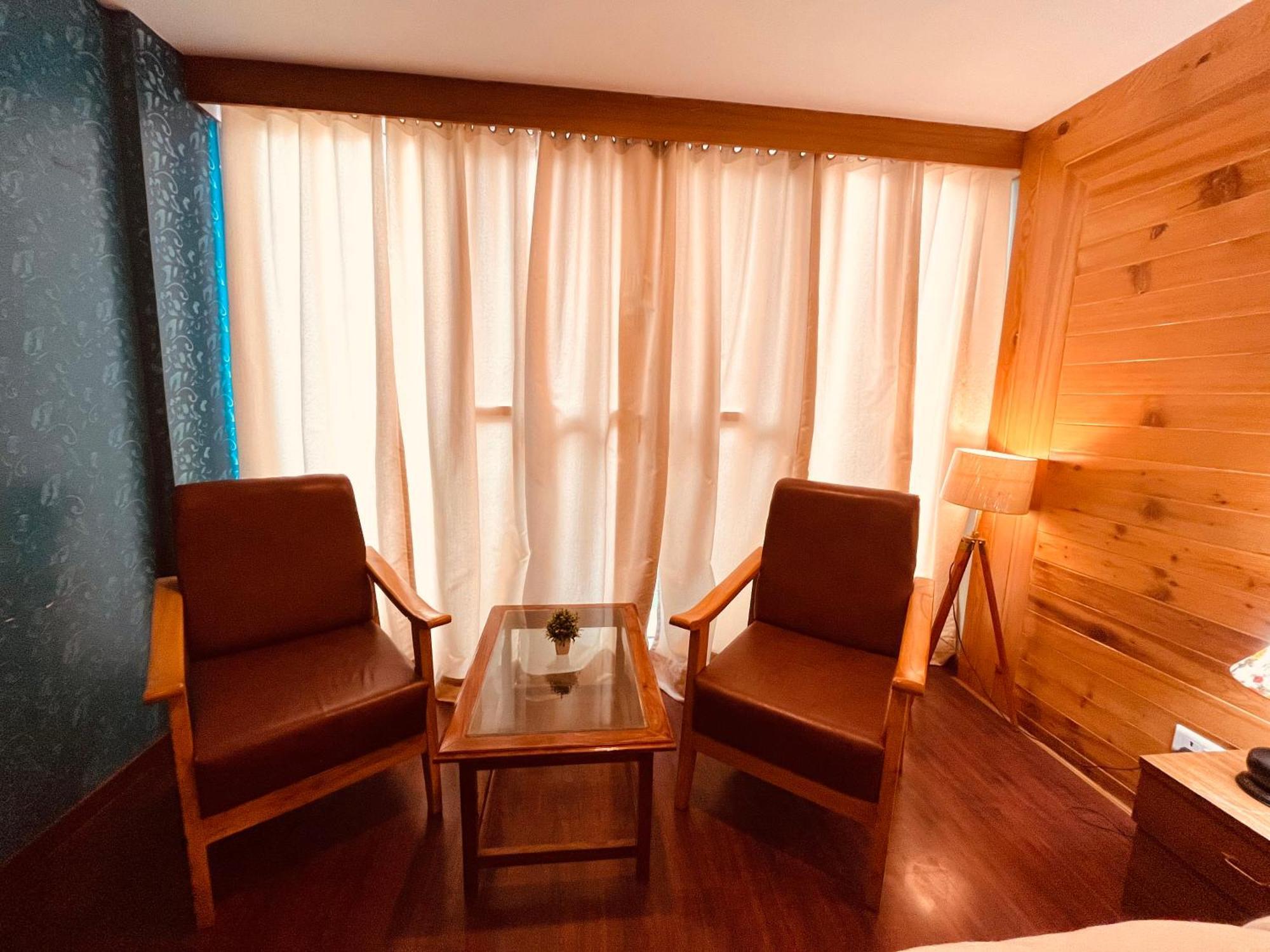 Vista Resort, Manali - ! Near Mall Road !! Hot & Cold Ac Rooms !! Best Selling !! Big Parking !! Luxury Collection !! Open Terrace !! Lift !! Playing Zone !! Property Of The Year ! Kültér fotó