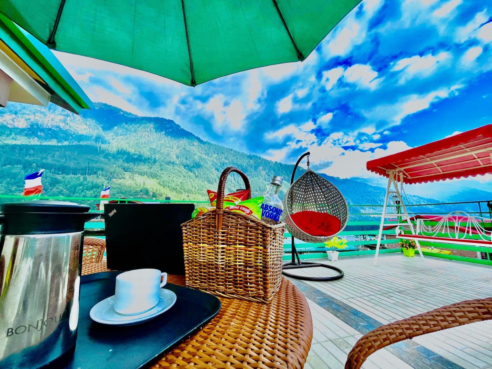 Vista Resort, Manali - ! Near Mall Road !! Hot & Cold Ac Rooms !! Best Selling !! Big Parking !! Luxury Collection !! Open Terrace !! Lift !! Playing Zone !! Property Of The Year ! Kültér fotó