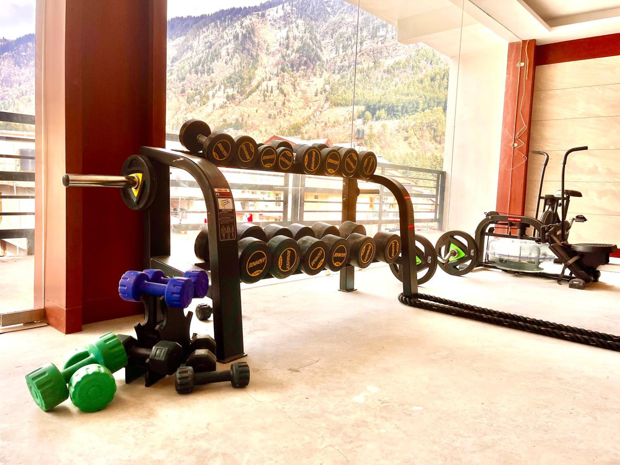 Vista Resort, Manali - ! Near Mall Road !! Hot & Cold Ac Rooms !! Best Selling !! Big Parking !! Luxury Collection !! Open Terrace !! Lift !! Playing Zone !! Property Of The Year ! Kültér fotó