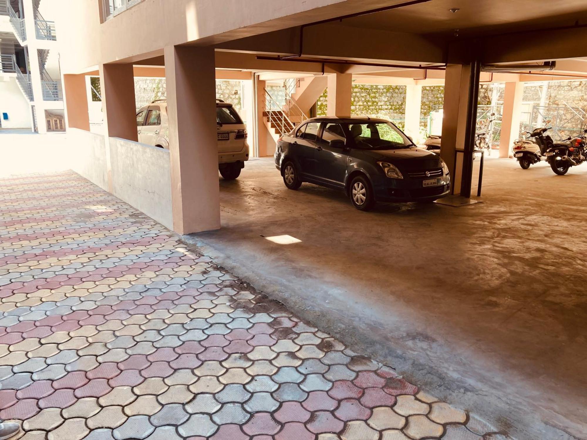 Vista Resort, Manali - ! Near Mall Road !! Hot & Cold Ac Rooms !! Best Selling !! Big Parking !! Luxury Collection !! Open Terrace !! Lift !! Playing Zone !! Property Of The Year ! Kültér fotó