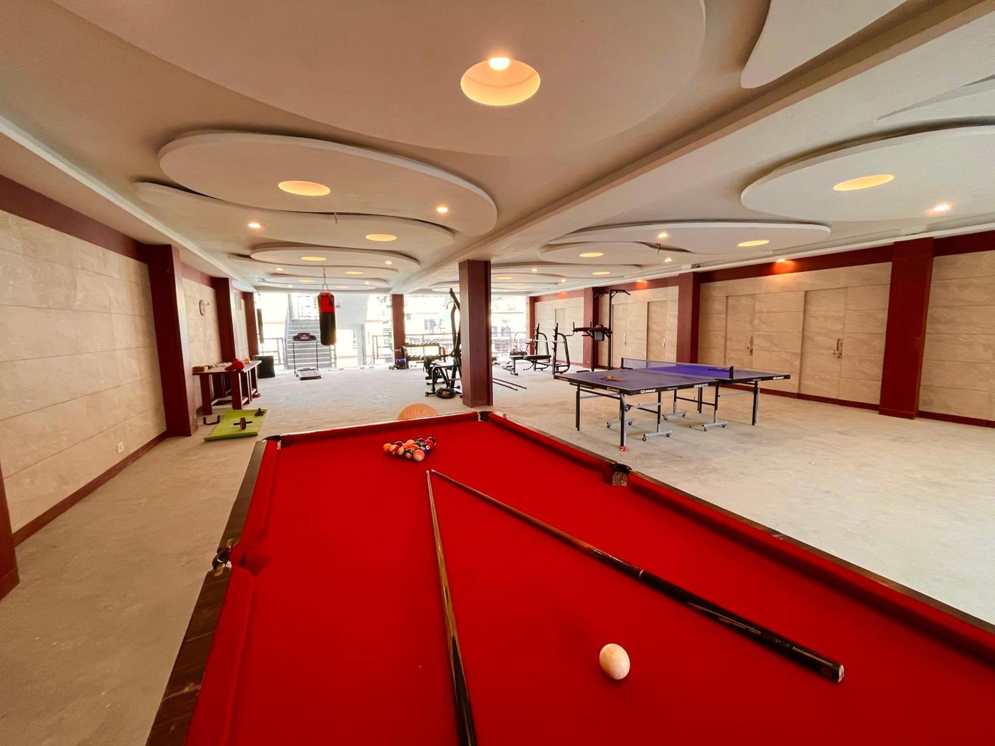Vista Resort, Manali - ! Near Mall Road !! Hot & Cold Ac Rooms !! Best Selling !! Big Parking !! Luxury Collection !! Open Terrace !! Lift !! Playing Zone !! Property Of The Year ! Kültér fotó